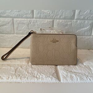 Coach Corner Zip Wristlet - New With Tags